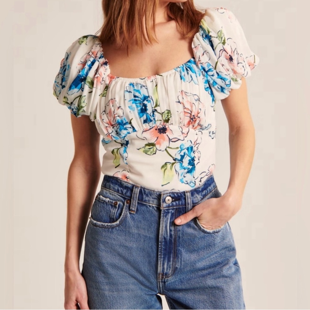 Abercrombie & Fitch Floral Puff Sleeve Blouse